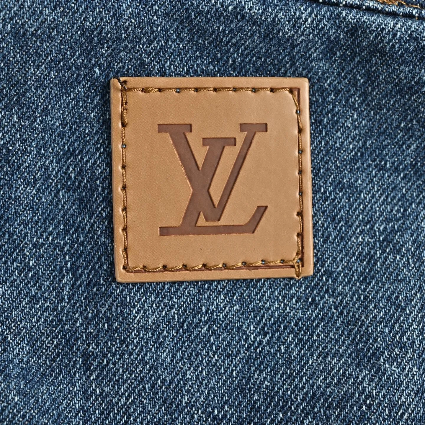 Louis Vuitton/Louis Vuitton pocket logo embroidered short-sleeved denim shirt